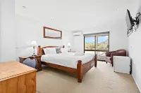 Lake Hume Resort - bar