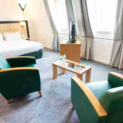 Holiday Inn Express Arras Rooms