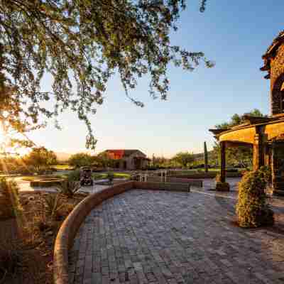 The Ritz-Carlton, Dove Mountain Hotel Exterior
