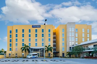 City Express by Marriott Paraiso Hotels in 