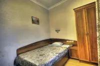 Kadgaron Hotel