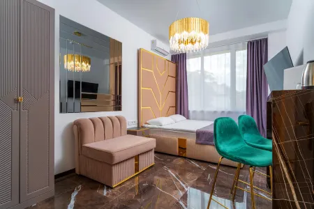 РП Манхэттен Отели рядом со станцией Центральный ж/д вокзал Сочи