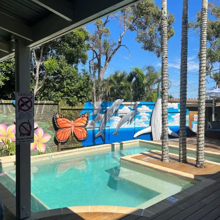 Noosa Flashpackers Отели рядом с достопримечательностью «Торгово-развлекательный центр Noosa Junction»