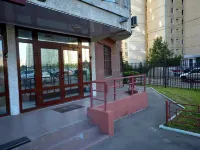 Owl Hotel berhampiran Stesen Vykhino