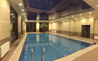 安博德飯店 - 游泳池
