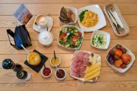 Apartamenty Pomarańczarnia - breakfast