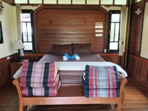 สแตนดาร์ดบังกะโล