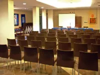 Hotel Villa Savoia Các khách sạn gần Bảo tàng Xe hơi