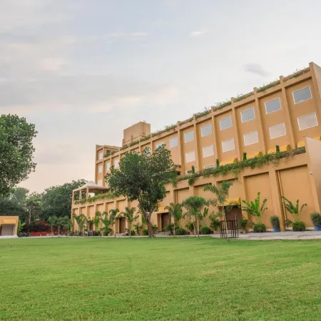 Hotel Lalita Grand Mathura- Vrindavan