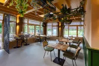 Hotel and Restaurant Van Saaze Hotels in Zwartsluis