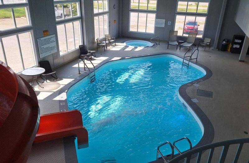 Radisson Hotel & Suites Fort McMurray photo 5