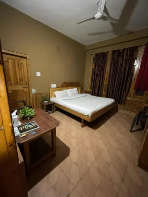 Westeros Kasol (Tao Cafe) Hotels in Kasol