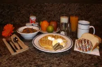 Super 8 by Wyndham Brookings - breakfast