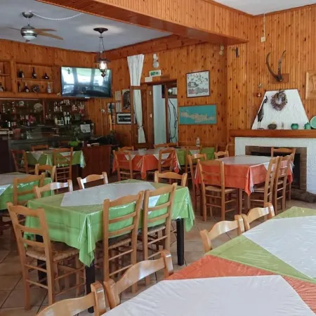 Neos Omalos Hotel