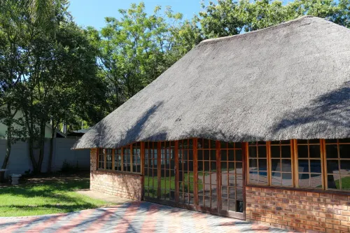 Luxury Heights Bed and Breakfast- Pool Ready for Use