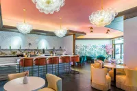 The Meritage Resort and Spa - bar