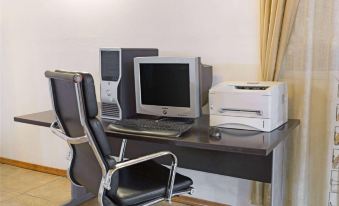 Days Inn & Suites by Wyndham Santa Rosa