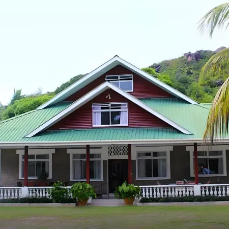 Le Chevalier Bay Guesthouse