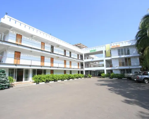 O.U.M. Hotel - โรงแรมโอยูเอ็ม โรงแรมในอุตรดิตถ์