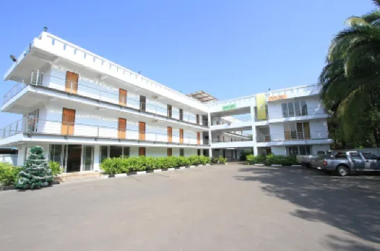 O.U.M.酒店 鄰近程逸皇家大學的酒店