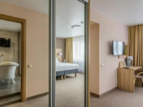 アマクス オムスク ホテル オムスクのホテル