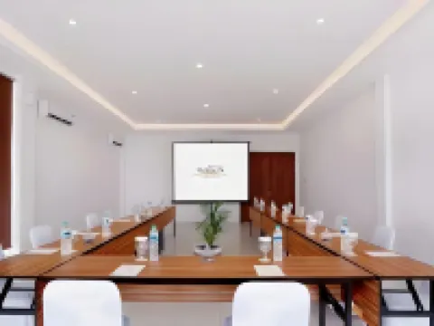 Horison Ultima Singkawang Hotels in Sedau