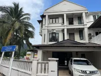 Le Lodge Camp House Hotels near Bukit Pelindung Recreational Forest