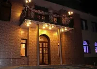 Assol Hotels in Lys'va