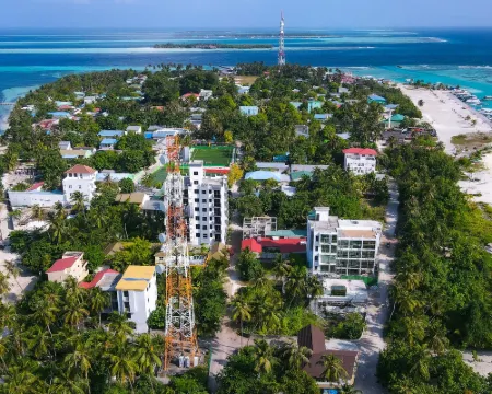 Ari Grand Hotel & Spa Hotels in Dhangethi