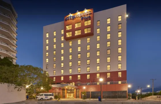 巴亞以塔港萬豪城市快捷普拉斯酒店