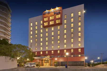 City Express Plus by Marriott Puerto Vallarta