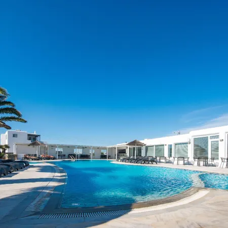 Giannoulaki Resort
