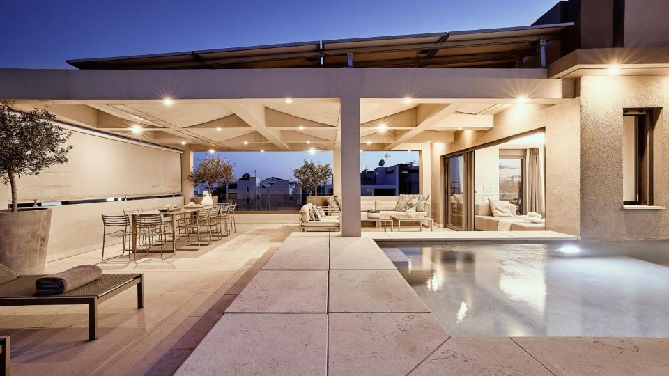 Crystal Green Signature Apartments