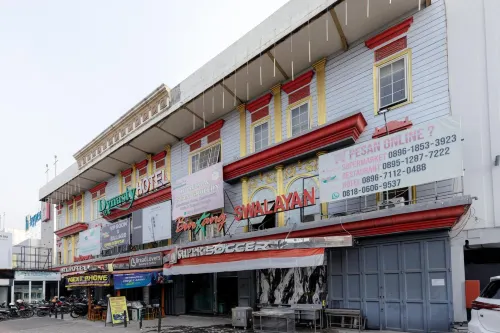 RedDoorz Plus Near Simpang Tiga Tritayasa Cilegon