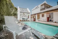Gonana Guesthouse - Uima-altaat