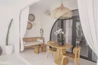 Bohemian Jogja Villas with Private Pool - Boutique