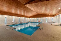 Clarion Hotel & Conference Center Lewiston - Pools