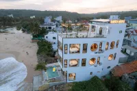 Sunsea House Đá Đĩa-Phú Yên - Pool