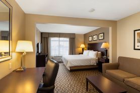 Holiday Inn Express Bloomington West