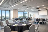 Holiday Inn Werribee Hotels in Little River