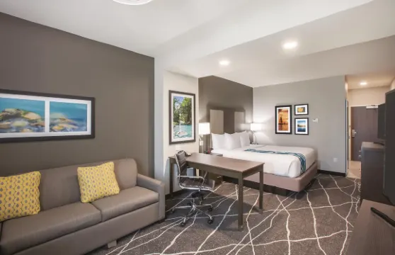 塔爾薩斷箭市拉昆塔温德姆套房酒店