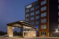 Fairfield Inn & Suites Revelstoke Hotels in 