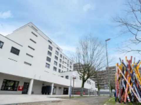 Jade & Jabo - Neuss by Düsseldorf Mit Parkplatz Verfügbarkeit 10,00 je Nacht Zubuchbar Hoteles en Neuss