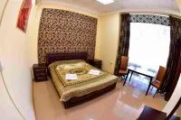 Uyut Các khách sạn ở 