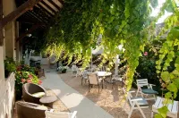 Logis Hotel Restaurant Nougier - Pet friendly