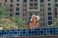 Sheraton Sharjah Beach Resort & Spa - ติดทะเล