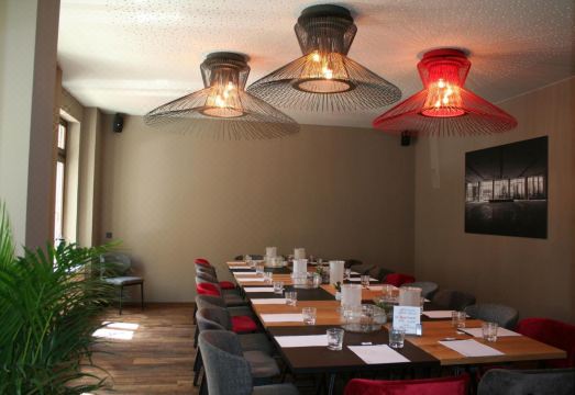 4. 알렉스산더스 호..