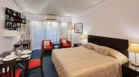 Route 66 Motor Inn Hotels in Emerald
