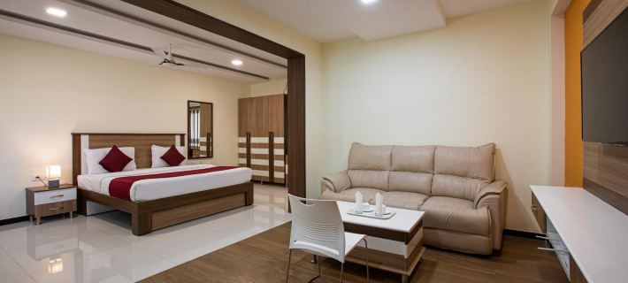 Santhoshpuri Hotels in Coimbatore