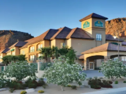 La Quinta Inn & Suites by Wyndham St. George セントジョージのホテル